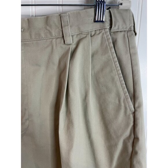 LL Bean Shorts Mens 37 Beige Chino Comfort Waist Pleated Front Zip Fly Outdoor - Picture 3 of 12